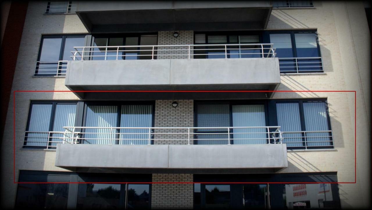 Puerto Colon Lägenhet Ieper Exteriör bild